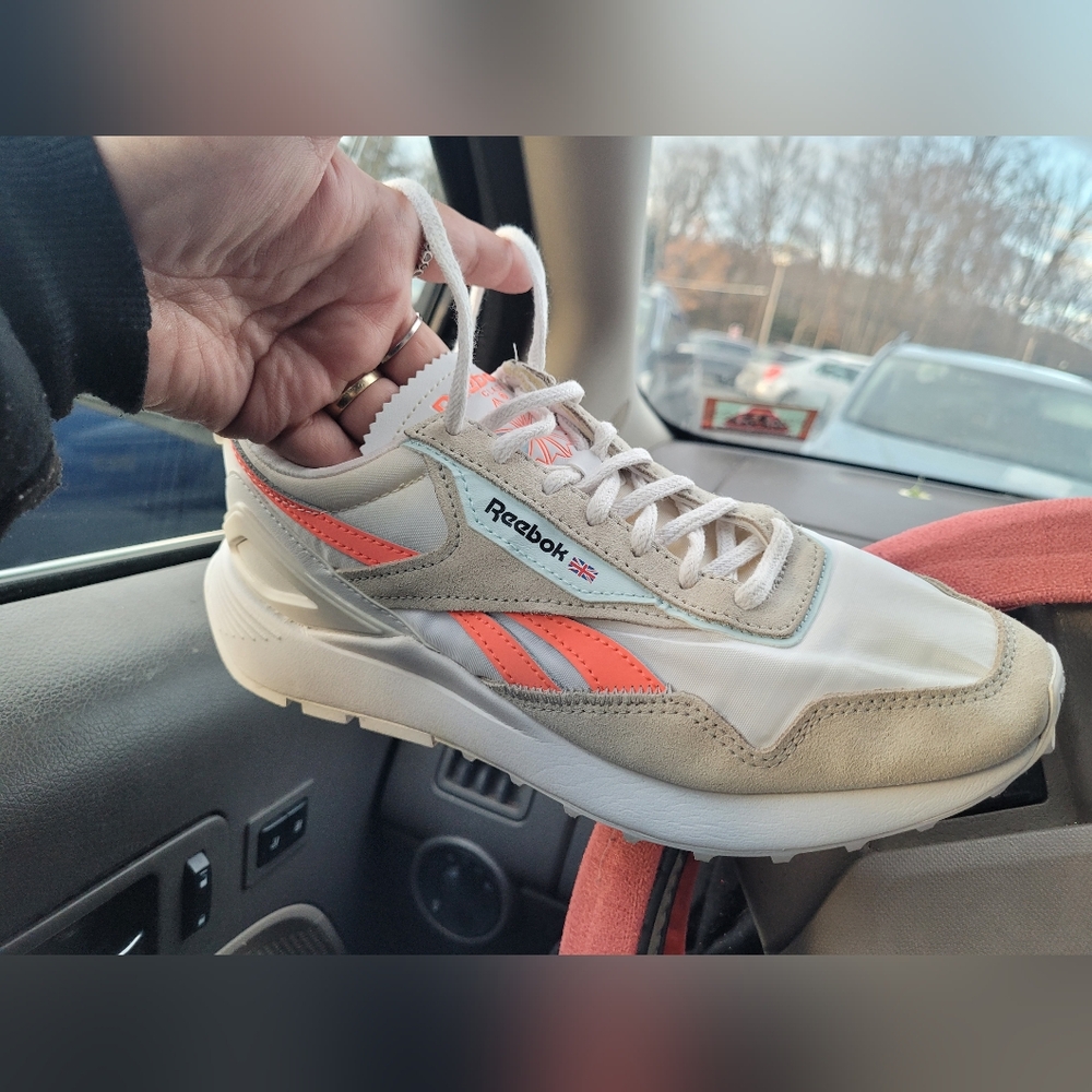 Reebok classics - Picture 3 of 5